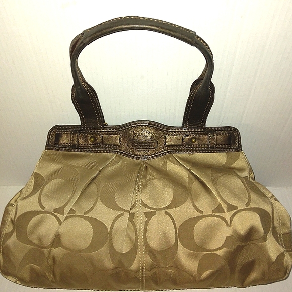 Must See☆Rare☆COACH "Garnet" Large Signature Pleated Sateen Satchel☆2009 - Picture 6 of 16